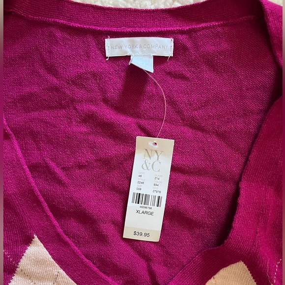 NWT New York & Co. Sweater - Picture 2 of 3